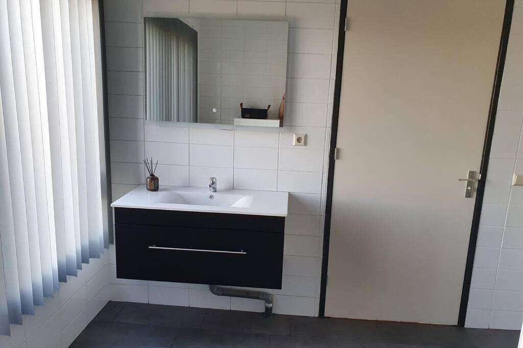 Vrijstaand / landelijk appartement met uitzicht! De Wijk Buitenkant foto