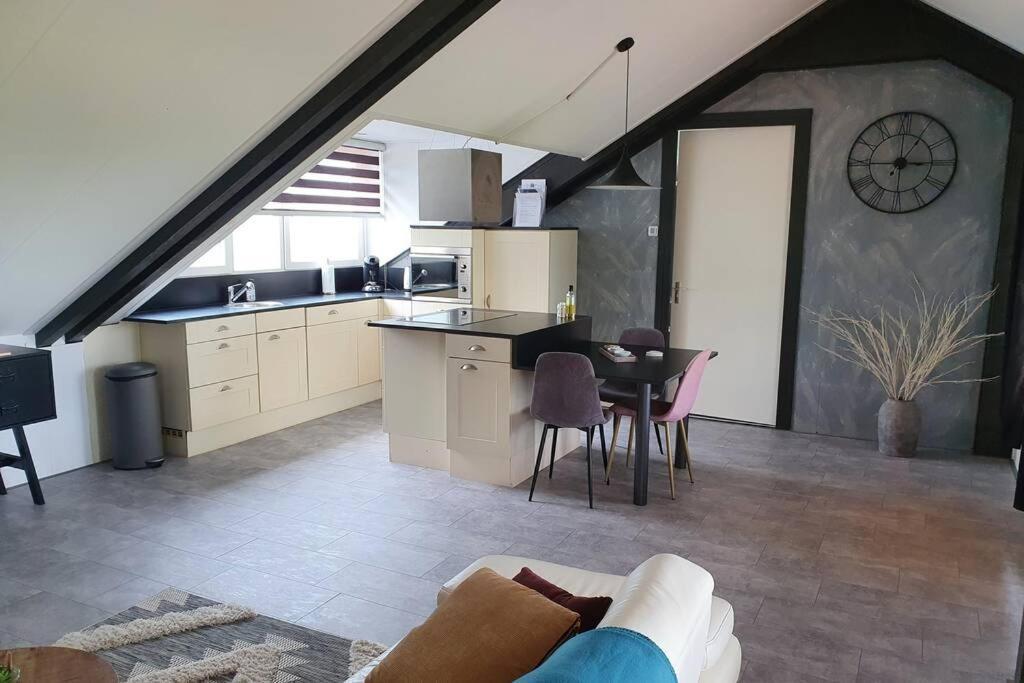 Vrijstaand / landelijk appartement met uitzicht! De Wijk Buitenkant foto